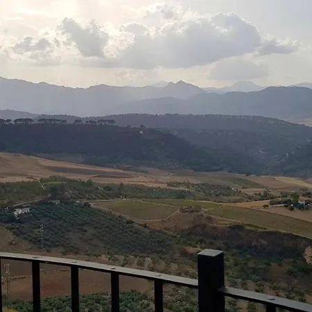Apartment Spacious In